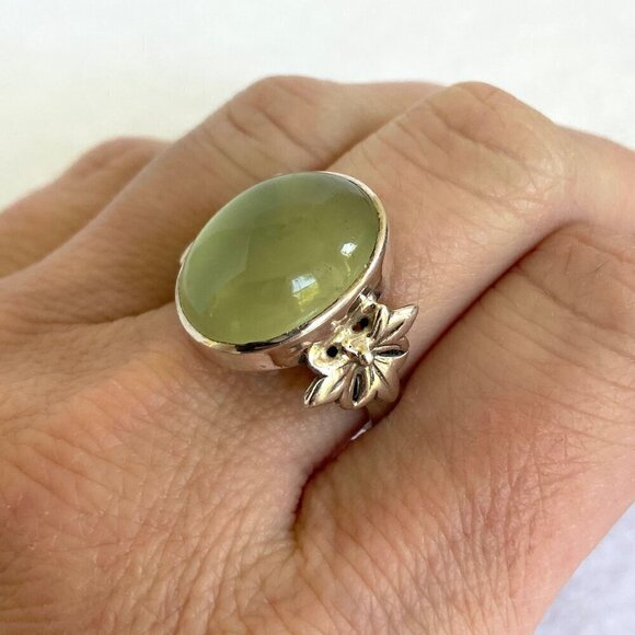 Sterling Silver 925 Oval Bezel Set Green Chalcedony Quartz Leaf Ring Sz 8.5 - Picture 3 of 16